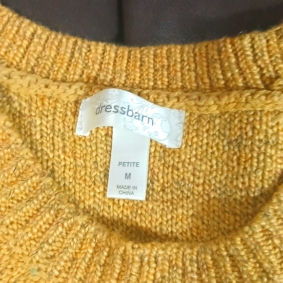 Dress Barn short sleeve sweater, golden yellow in color. Soft soft material - Picture 3 of 8